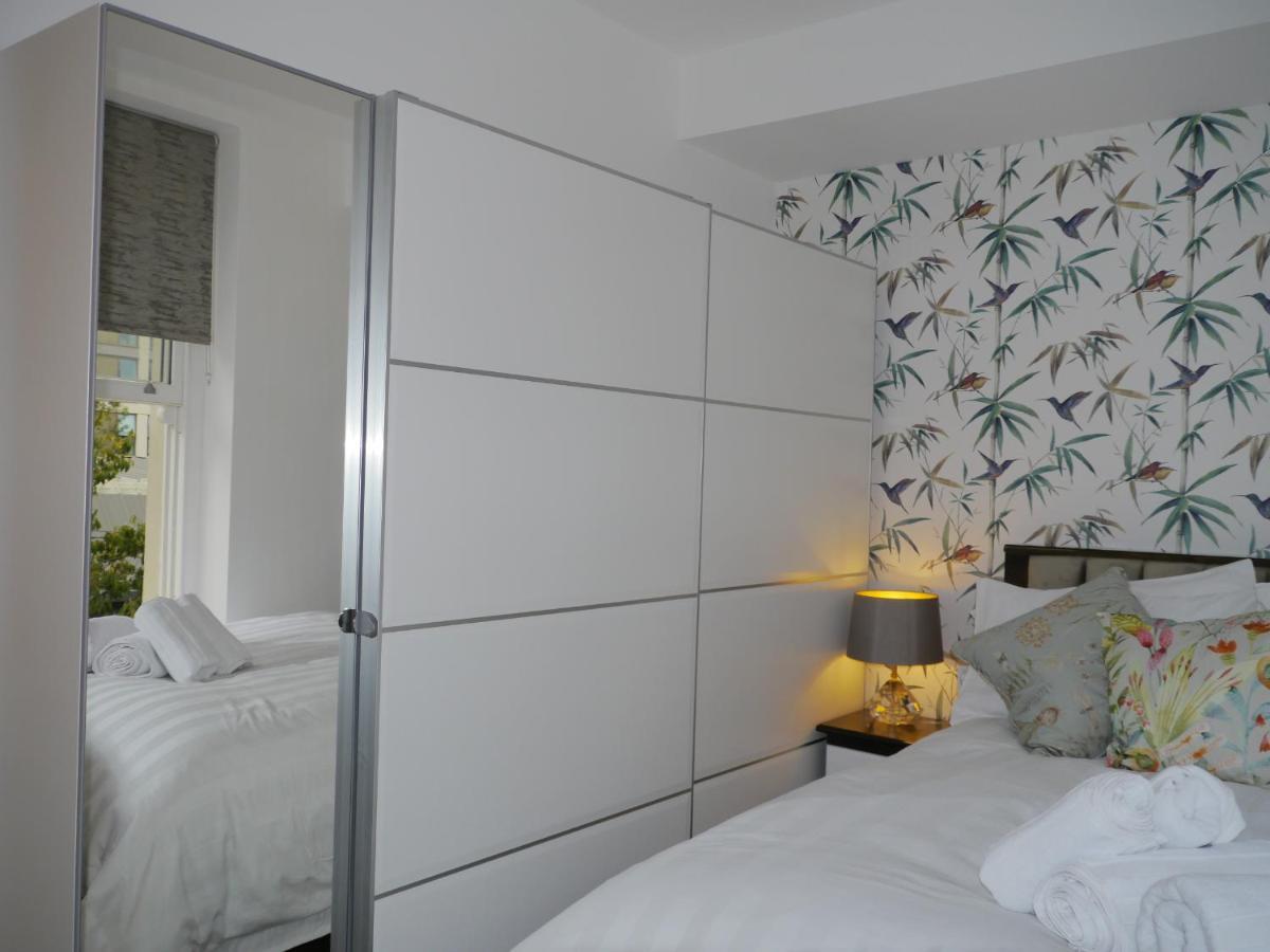 64 Avonmore Olympia Kensington Boutique Apartment *