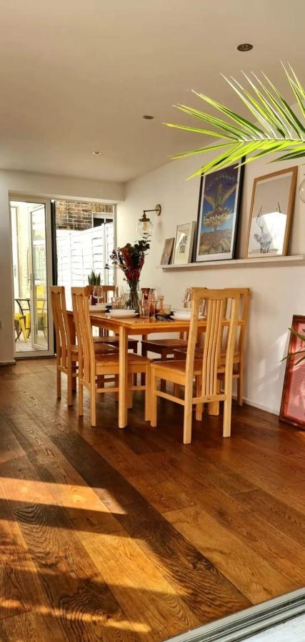 Stylish 3 Bedroom Townhouse In Brockley With Large Garden Casa de férias Londres