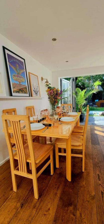 Casa de férias Stylish 3 Bedroom Townhouse In Brockley With Large Garden Londres
