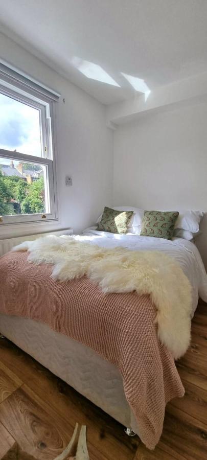 Stylish 3 Bedroom Townhouse In Brockley With Large Garden Casa de férias Londres