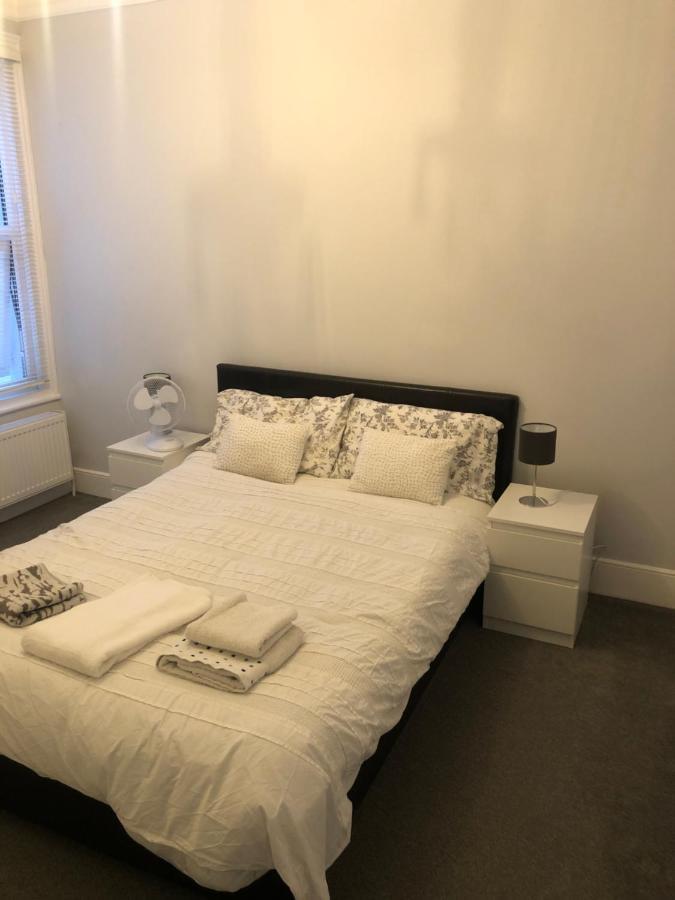 Great 4 Bedroom In Tooting