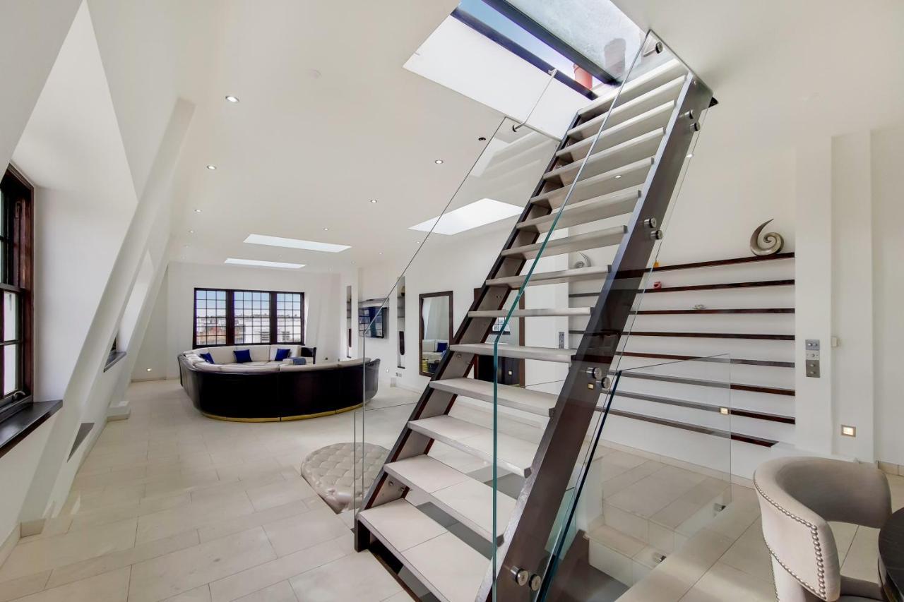 The Lyall Exclusive Apartment