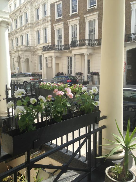 Glendale Hyde Park Hotel 3*
