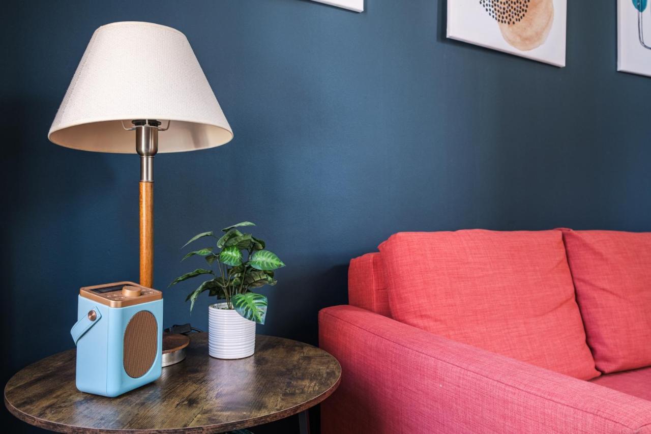 Sunny Corner In Center Of Appartement