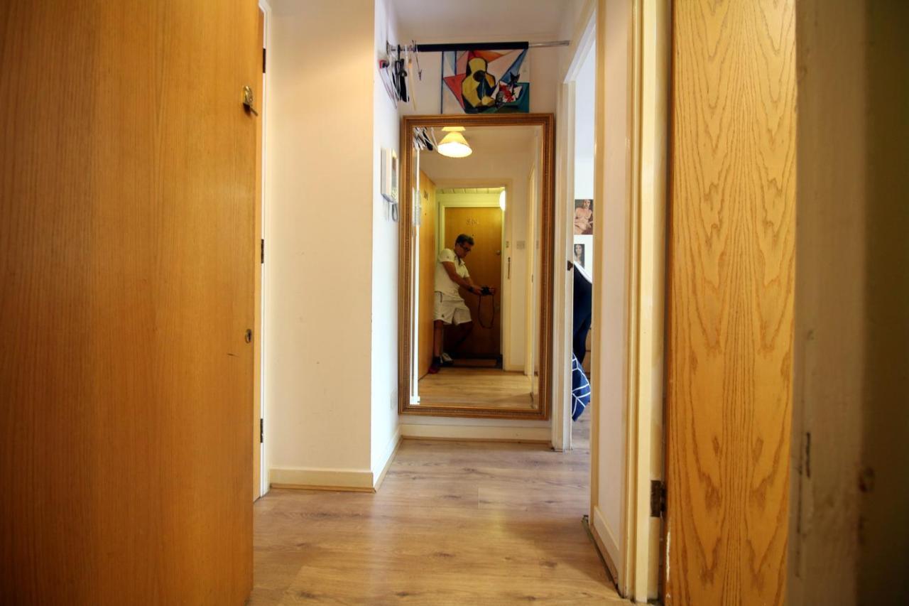 Central Fulham With Parking Apartamento