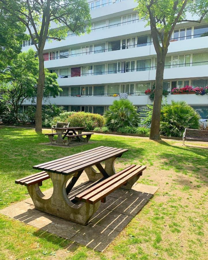 Garden Beautiful Cozy Flat , Recent Decorated. Apartment London
