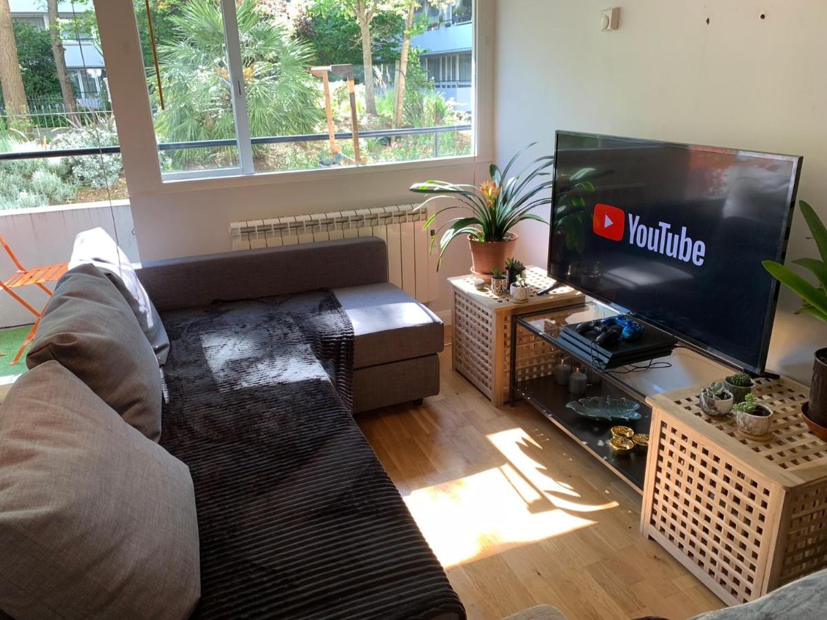 Garden Beautiful Cozy Flat , Recent Decorated. Apartment London
