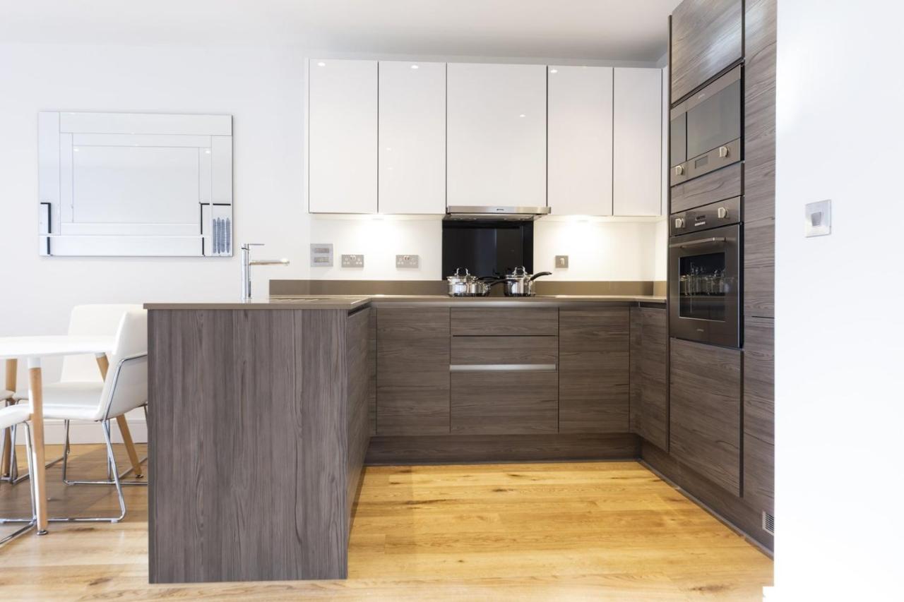 Stylish Family Sized 2 Bedroom Apartamento