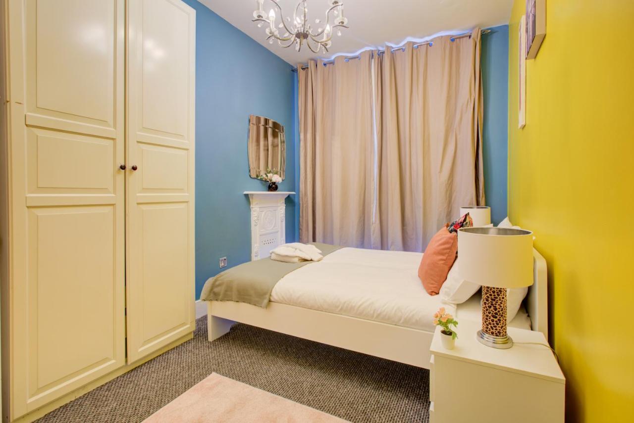 Oxford Street - Mayfair, Budget Apartment *