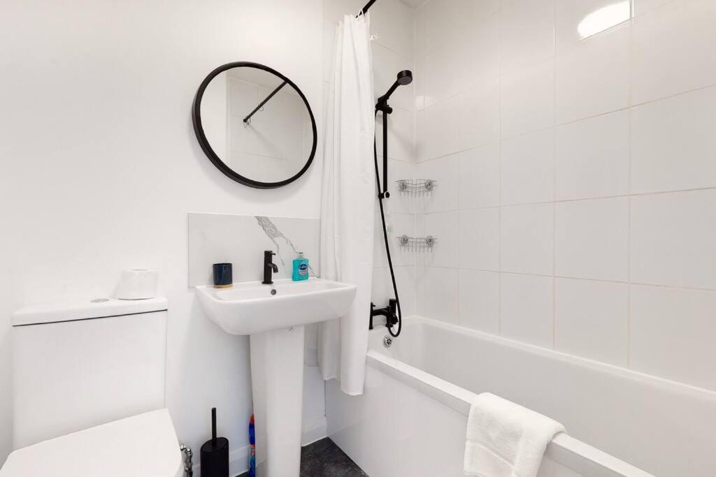 Lovely 1 Bedroom Flat In Shepherd's Bush Apartamento