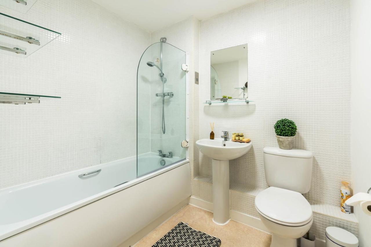 Apartamento Fast Internet One Bedroom In Greater London, Id Required Londres