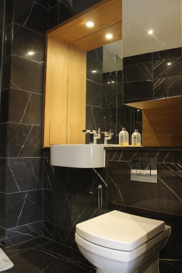 Luxury Canary Wharf 2 Bed With Panoramic Views Apartment London