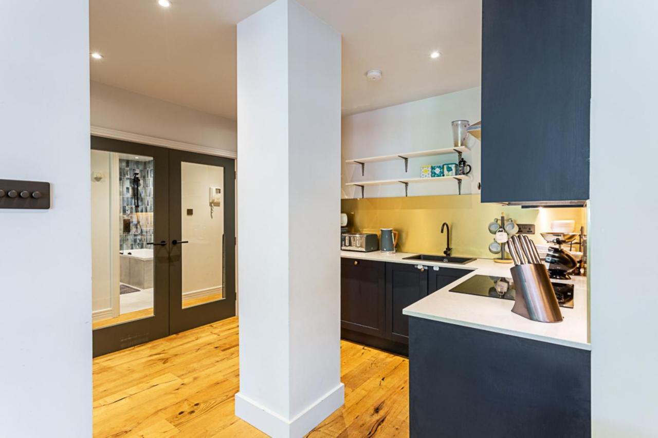 Stunning Modern In The Heart Of Holborn Appartement Londen