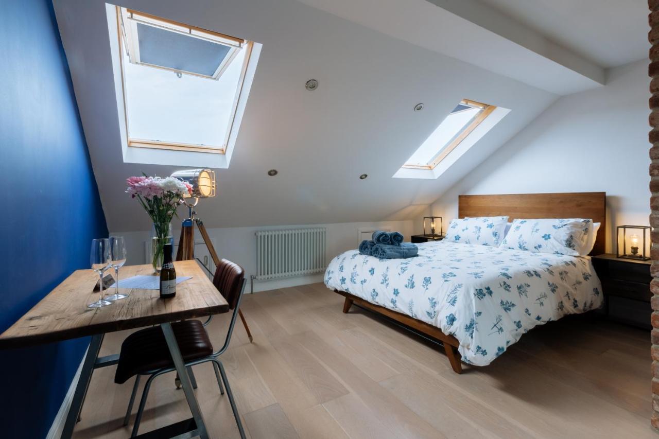 Luxury And Bright Bedrooms In Queens Park Londres