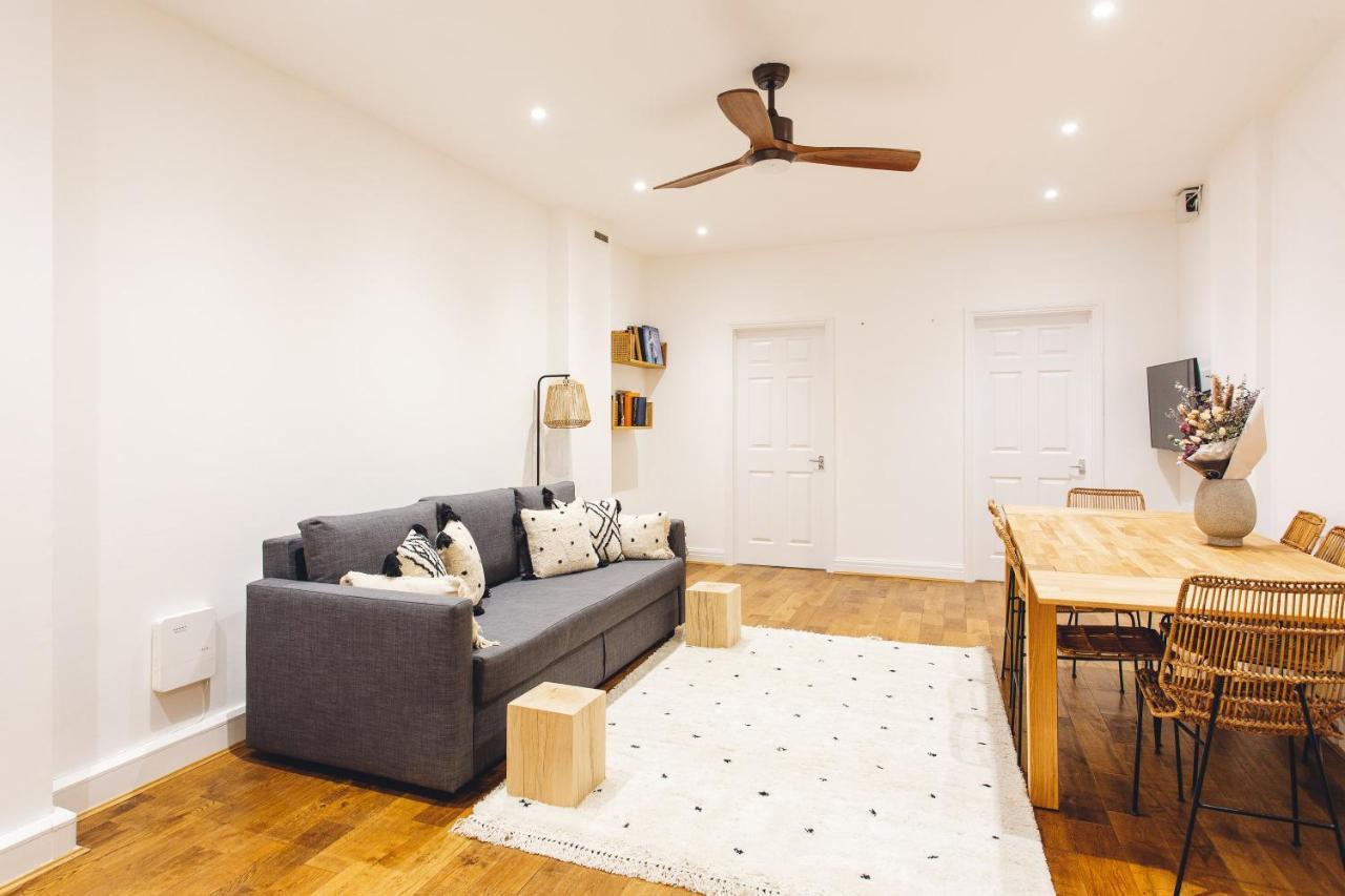 2 Bedroom Right On Trafalgar Square Apartamento Londres