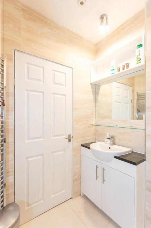 Cosy 2 Bedroom In With Garden Apartamento Londres