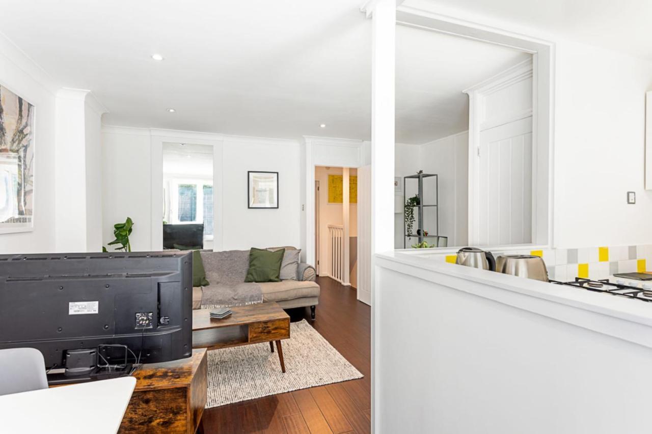 Apartment Bright & Cosy One-bed London