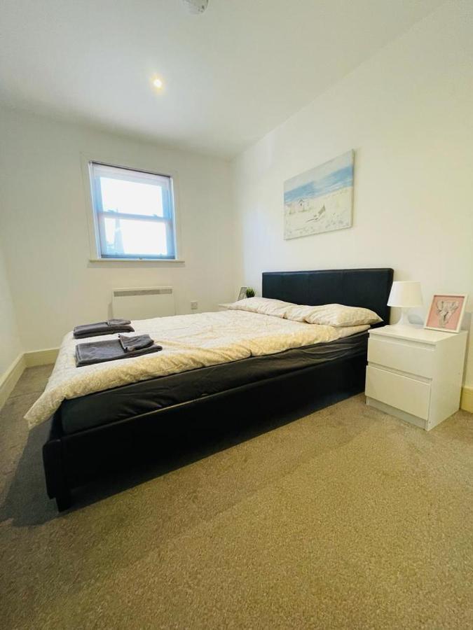 Lovely 2 Bedroom Serviced In * London