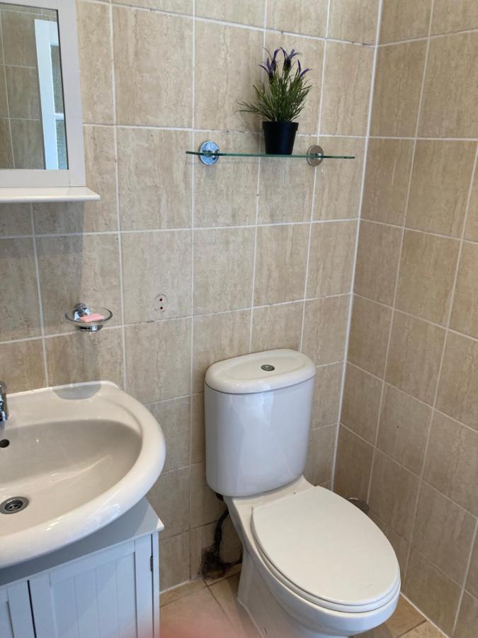 Gresham - Close To Excel, Contractors, Relocators, Paid Parking *