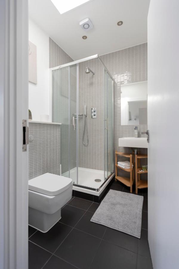 Apartamento Stunning 3 Bedroom Penthouse With Terrace And Lift Londres