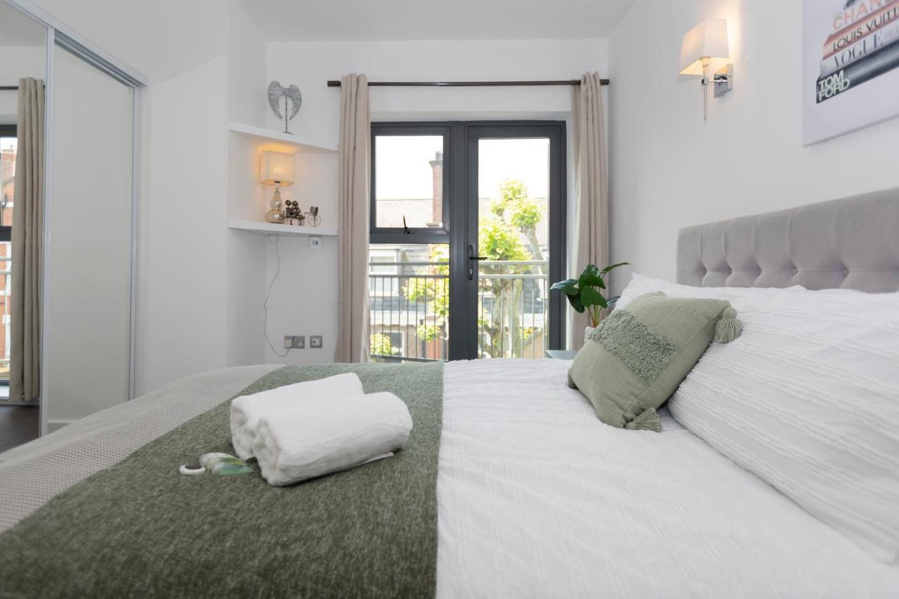 Stunning 3 Bedroom Penthouse With Terrace And Lift Apartamento
