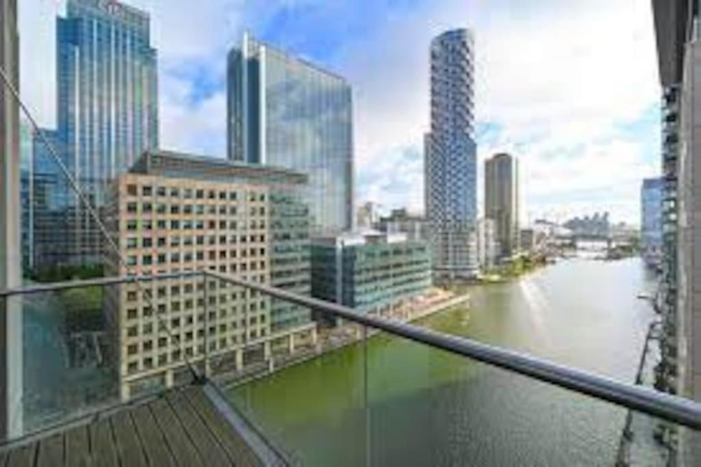 Apartment Skyview Waterside Luxury