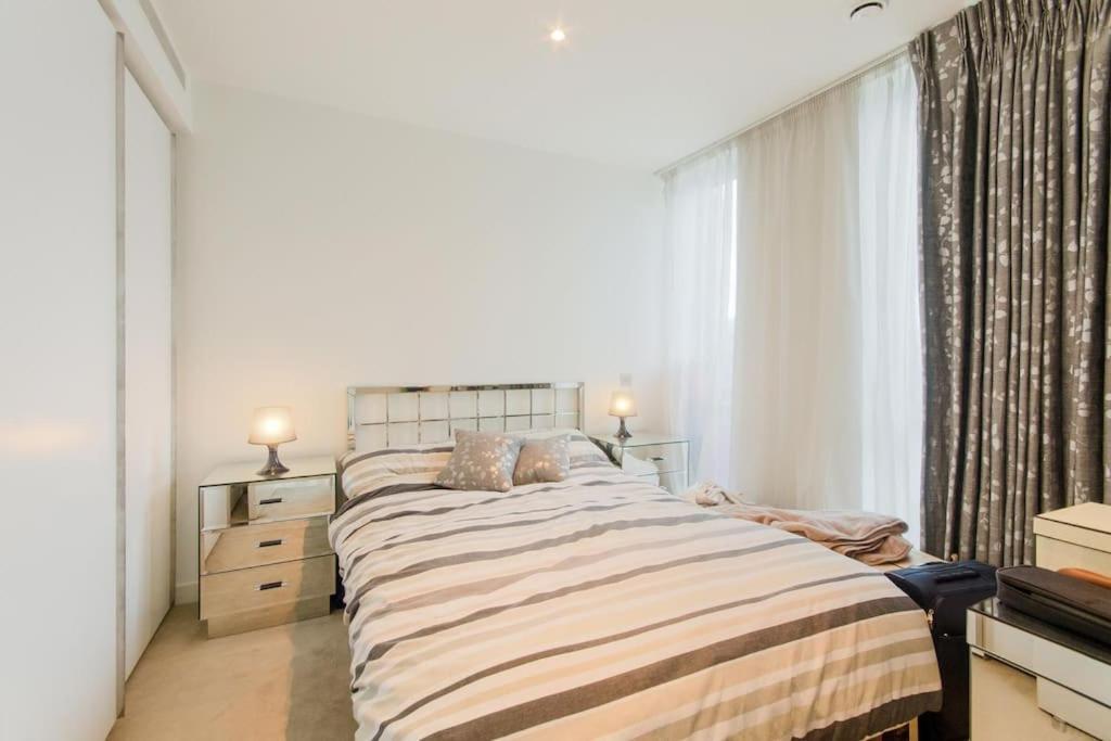 Apartment Skyview Waterside Luxury