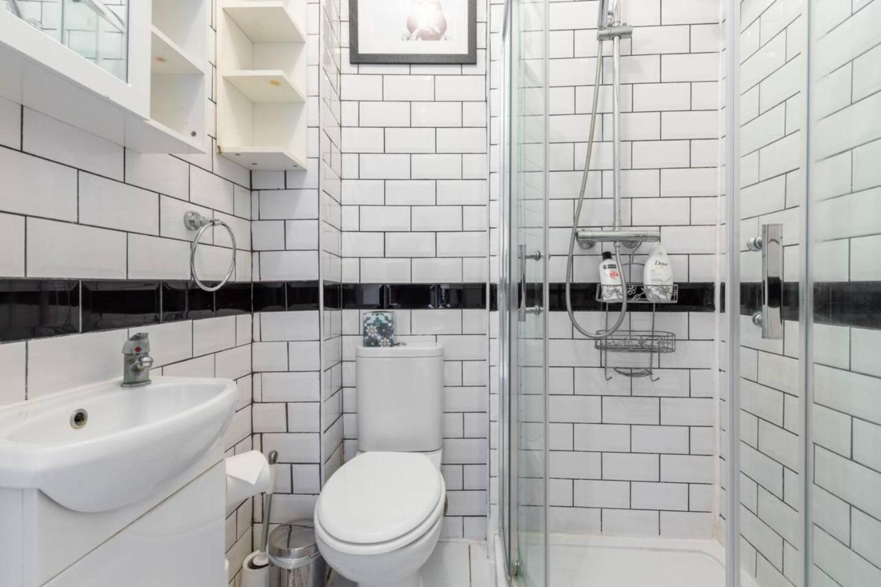 Cheerful 1 Bedroom Flat In The Heart Of North Apartamento Londres
