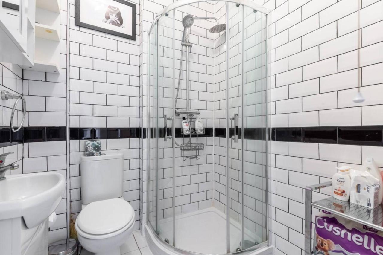 Cheerful 1 Bedroom Flat In The Heart Of North Apartamento