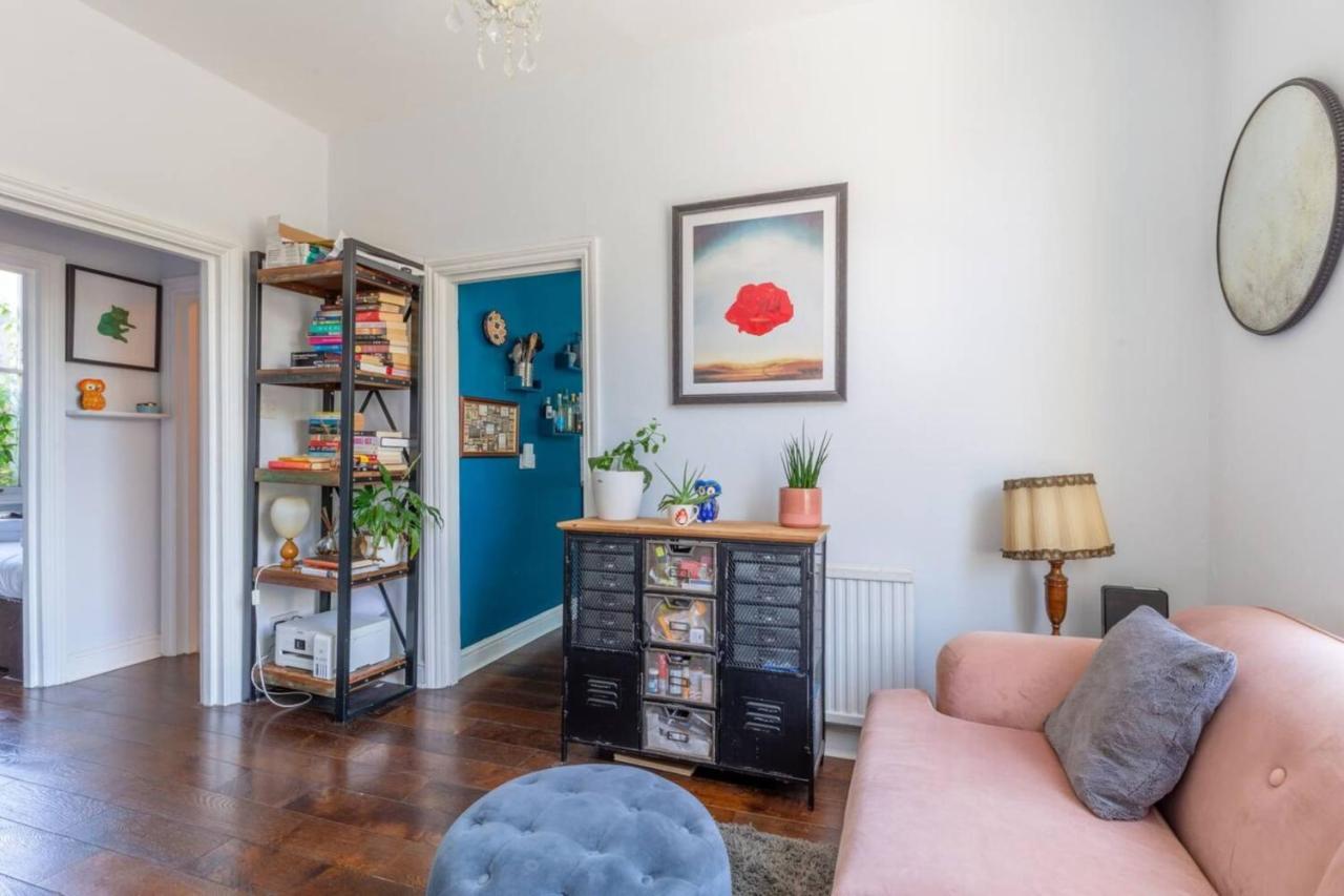 Apartamento Cheerful 1 Bedroom Flat In The Heart Of North *