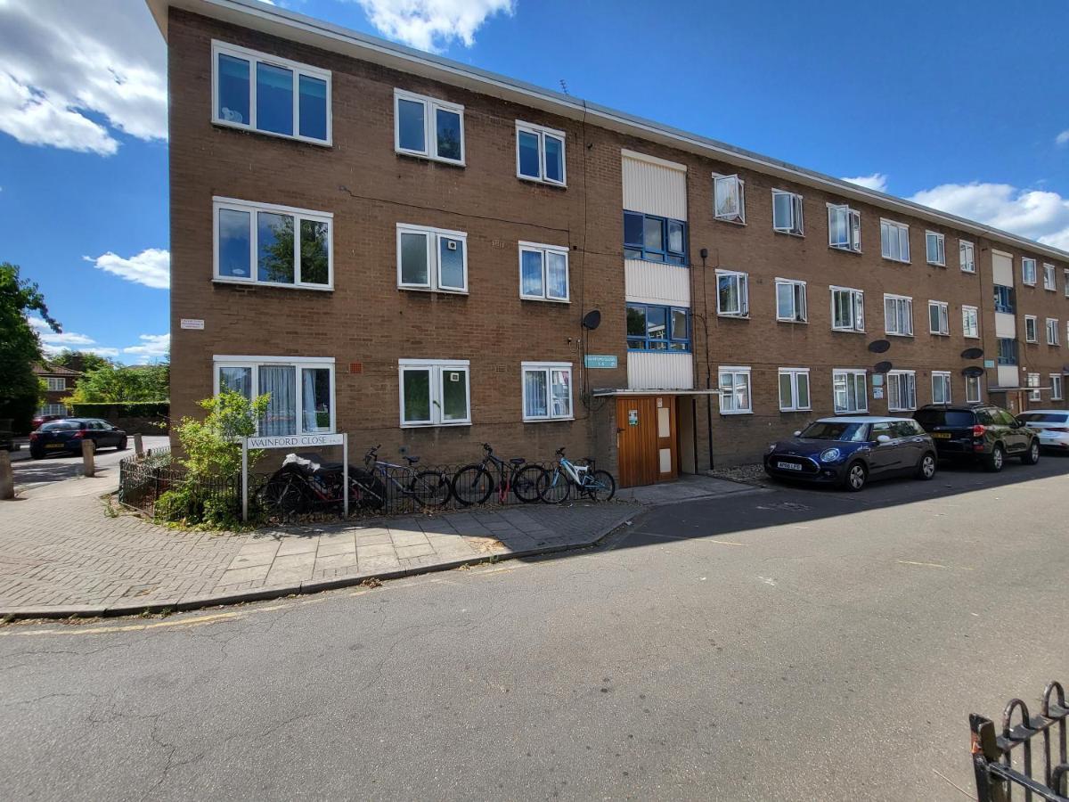 Apartment Modern 3 Bed Walking Distance To Wimbledon Tennis! London