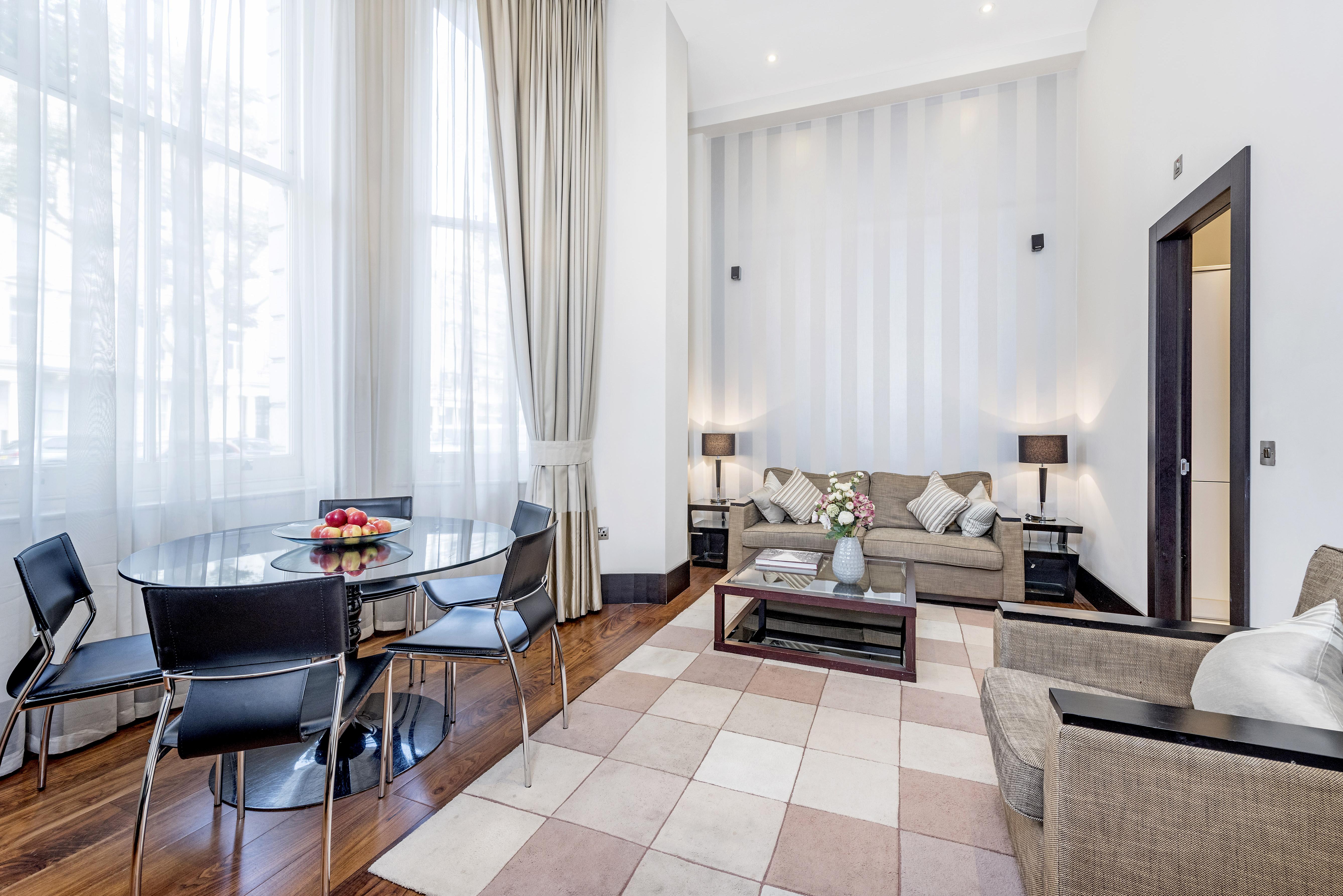 130 Queen's Gate Aparthotel