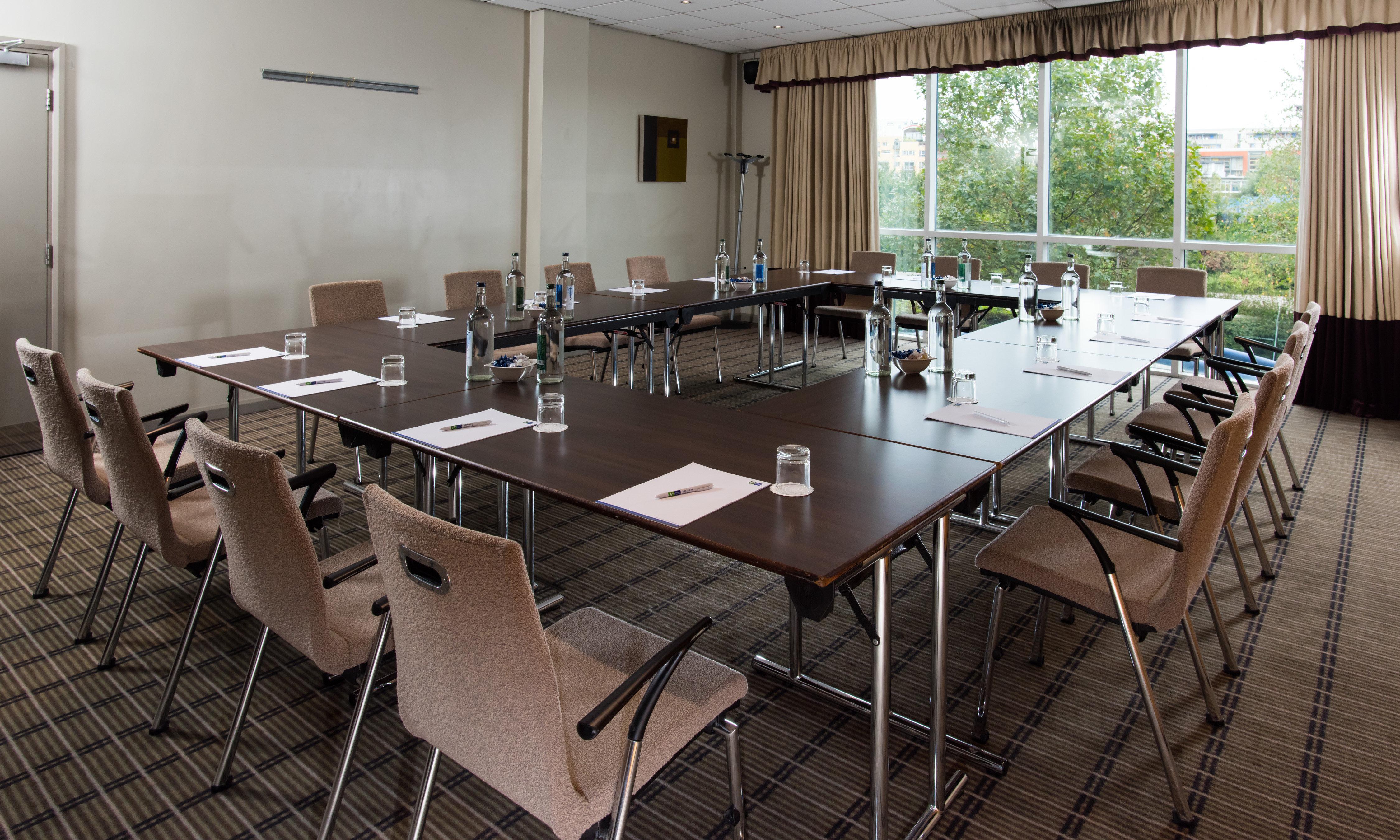 Holiday Express Greenwich By Ihg