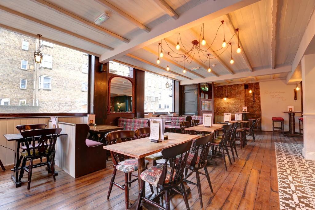 Publove @ The Exmouth Arms, Euston Londres