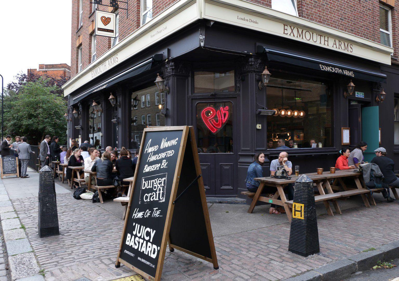 Publove @ The Exmouth Arms, Euston Albergue *