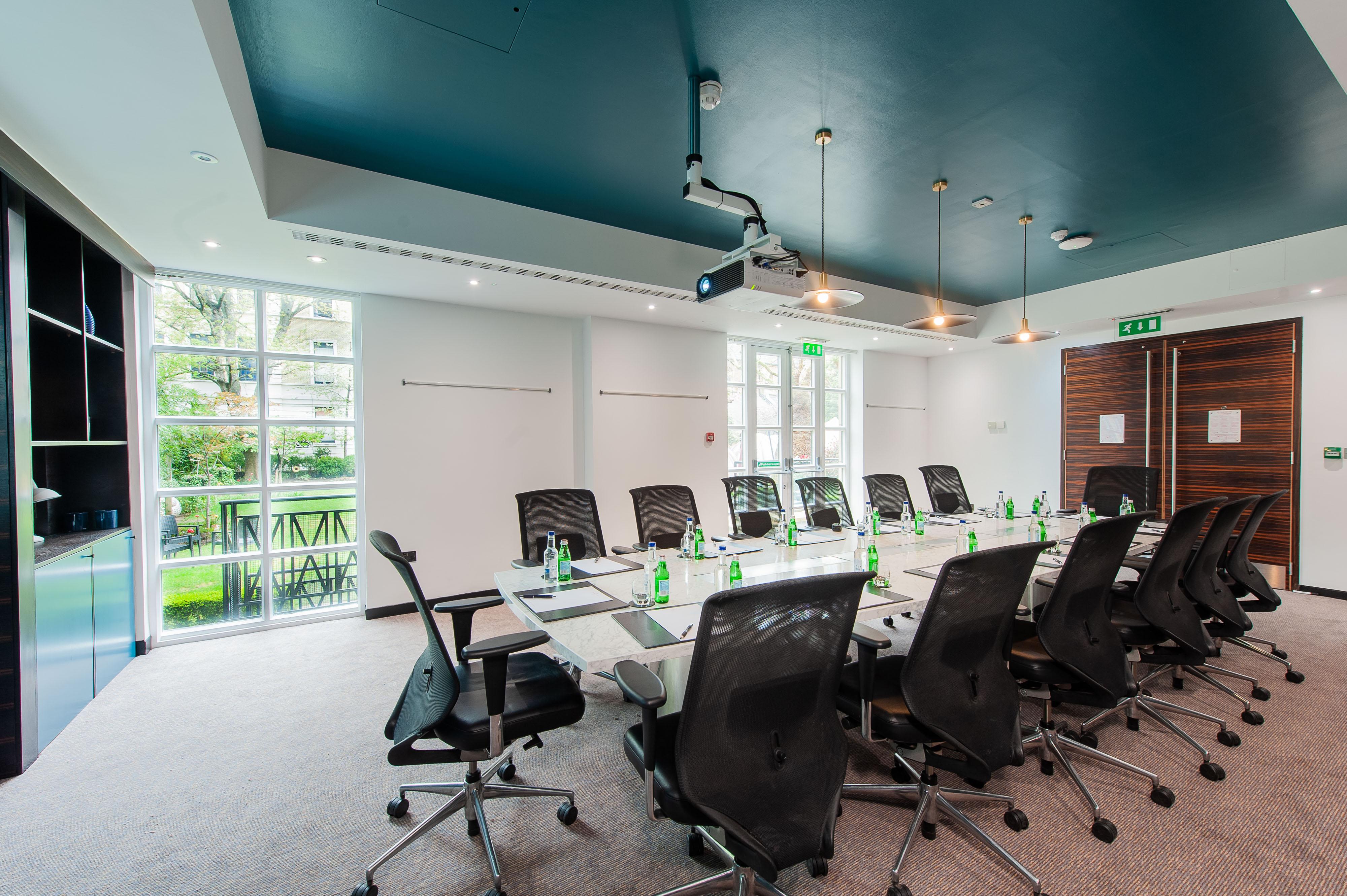 Doubletree By Hilton Kensington Londres