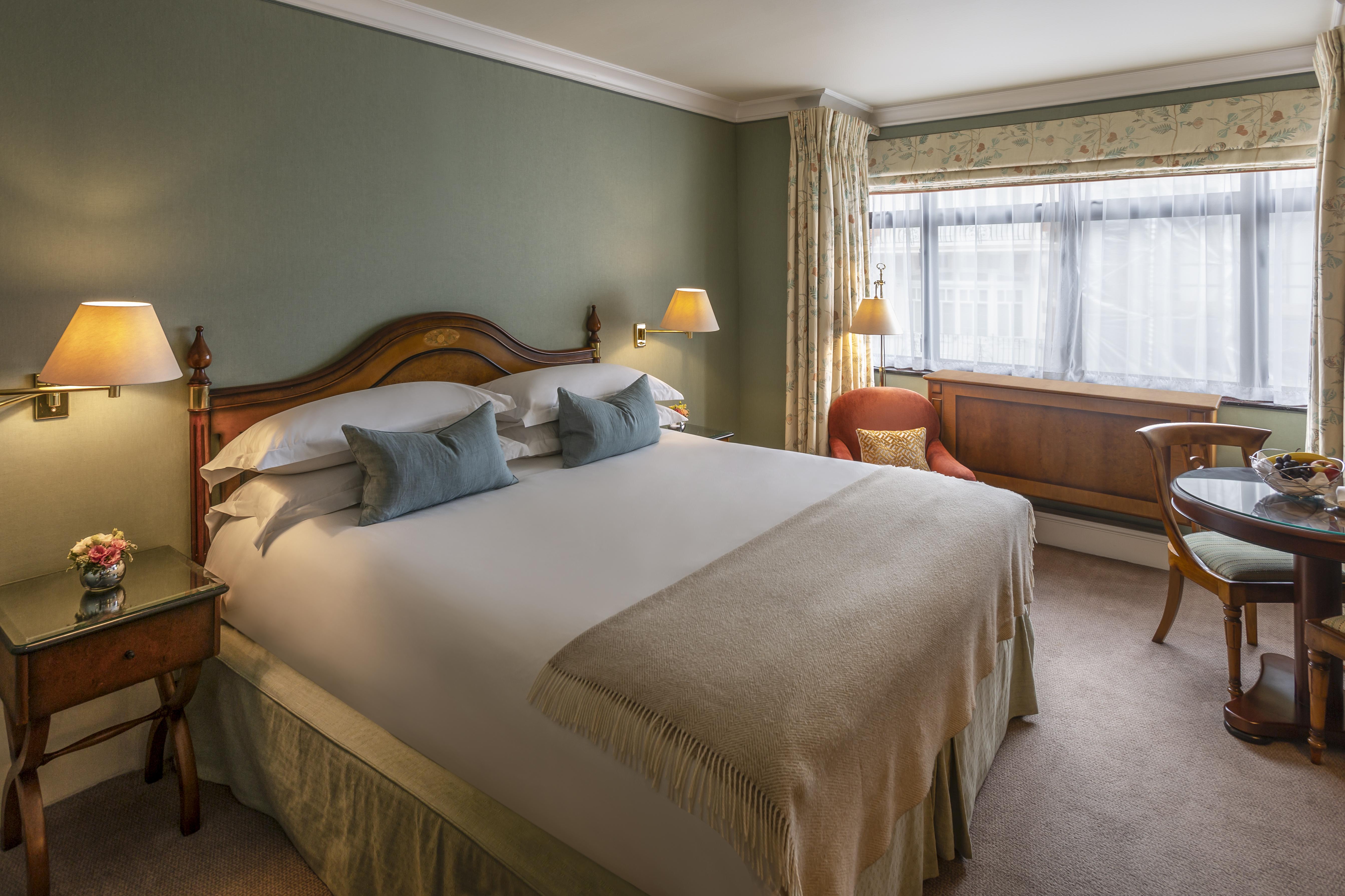 The Capital Hotel, & Townhouse Hotel Londres