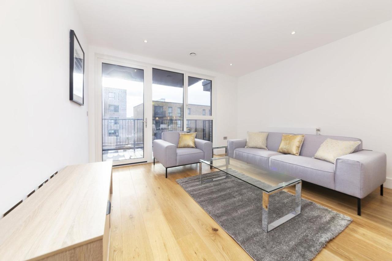 Stylish Family Sized 2 Bedroom Apartamento
