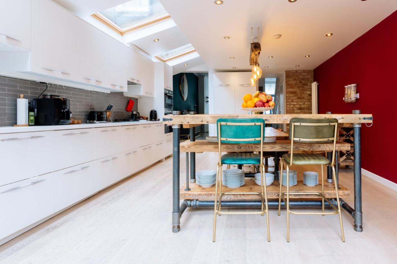 Luxury And Bright Bedrooms In Queens Park Londres