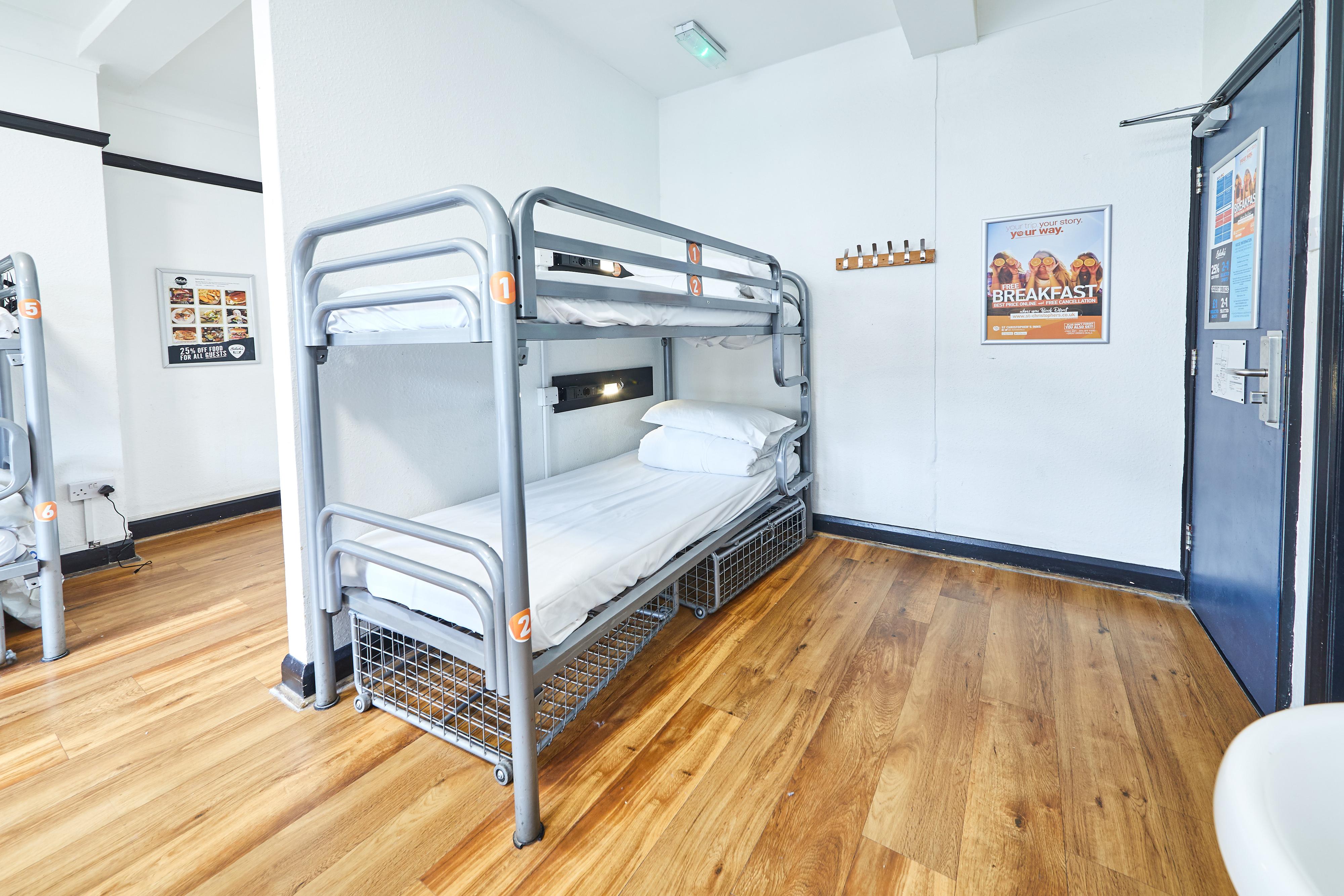 St Christopher's Camden Hostal *