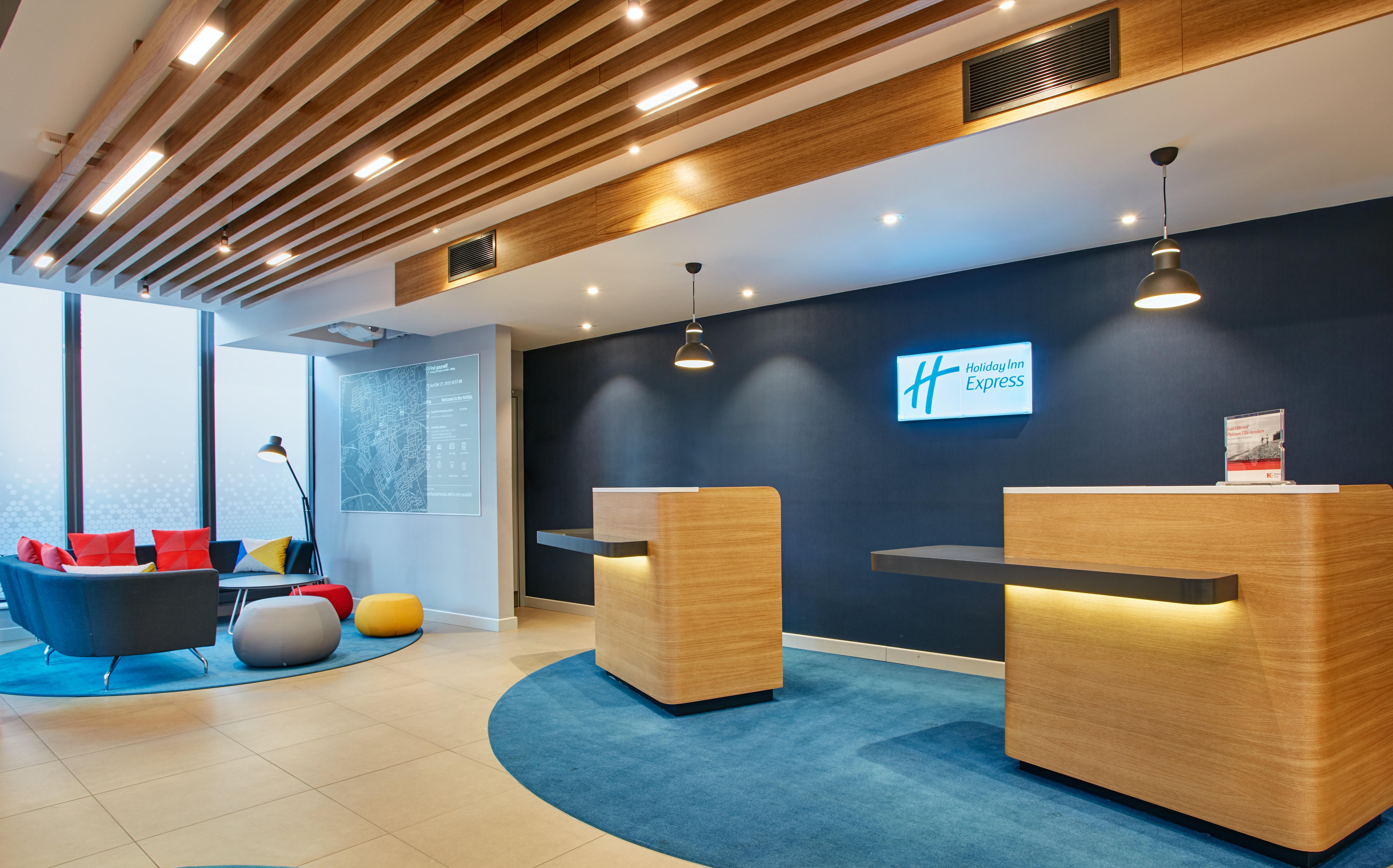 Hotel Express London-ealing, An Ihg Londres