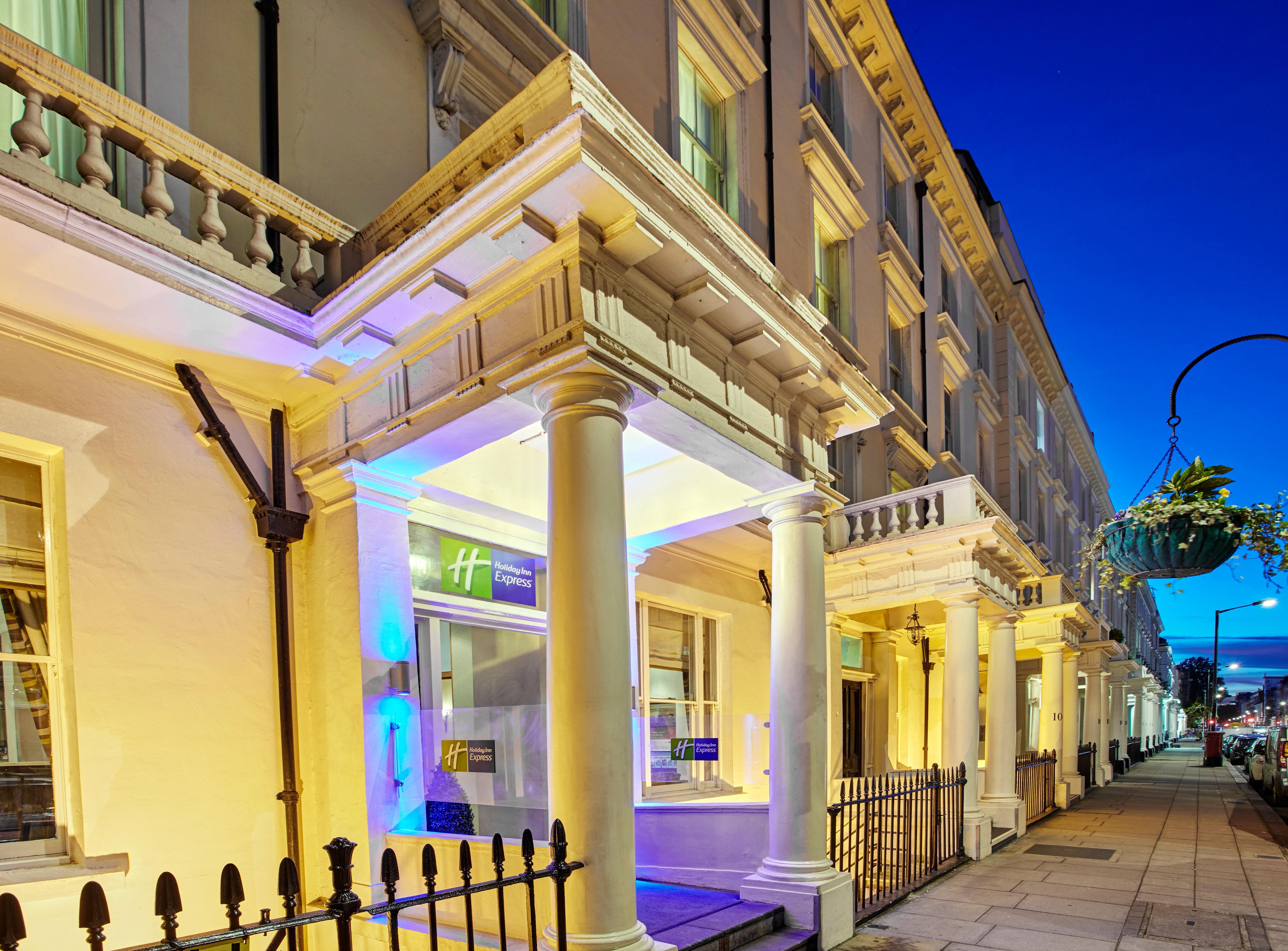 Holiday Express Victoria By Ihg Hotel