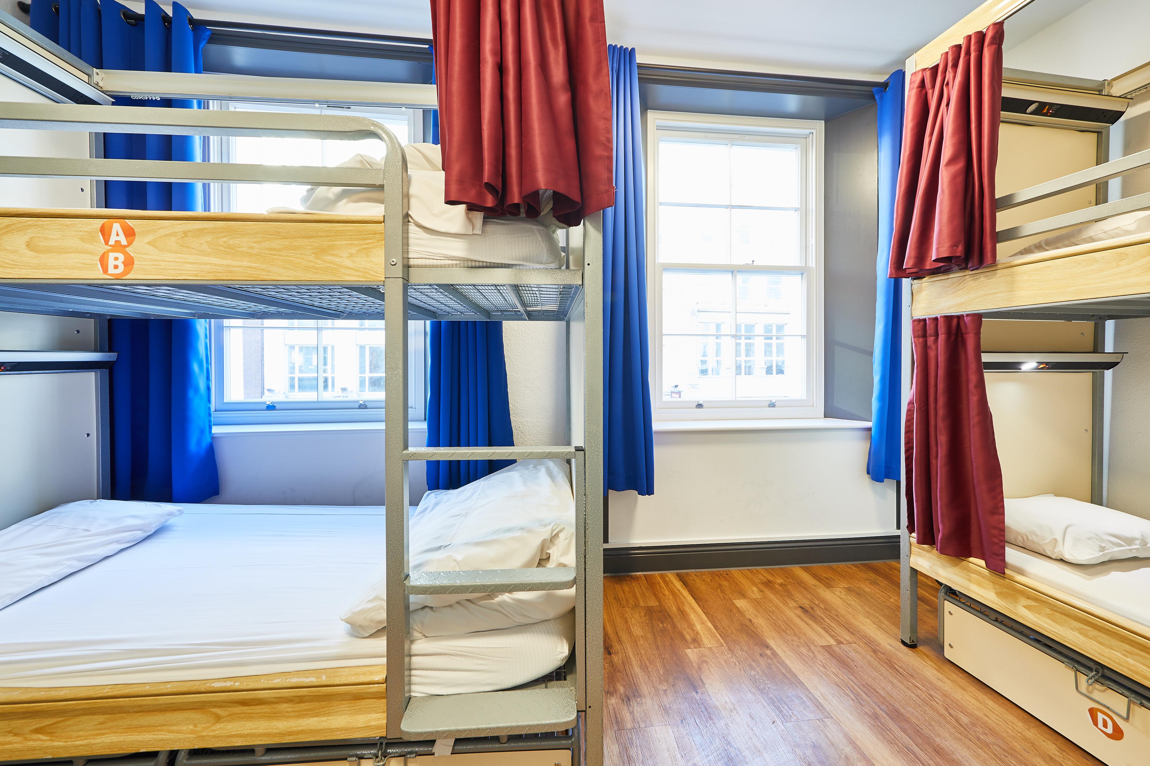St Christopher's Village - Bridge Hostal Londres