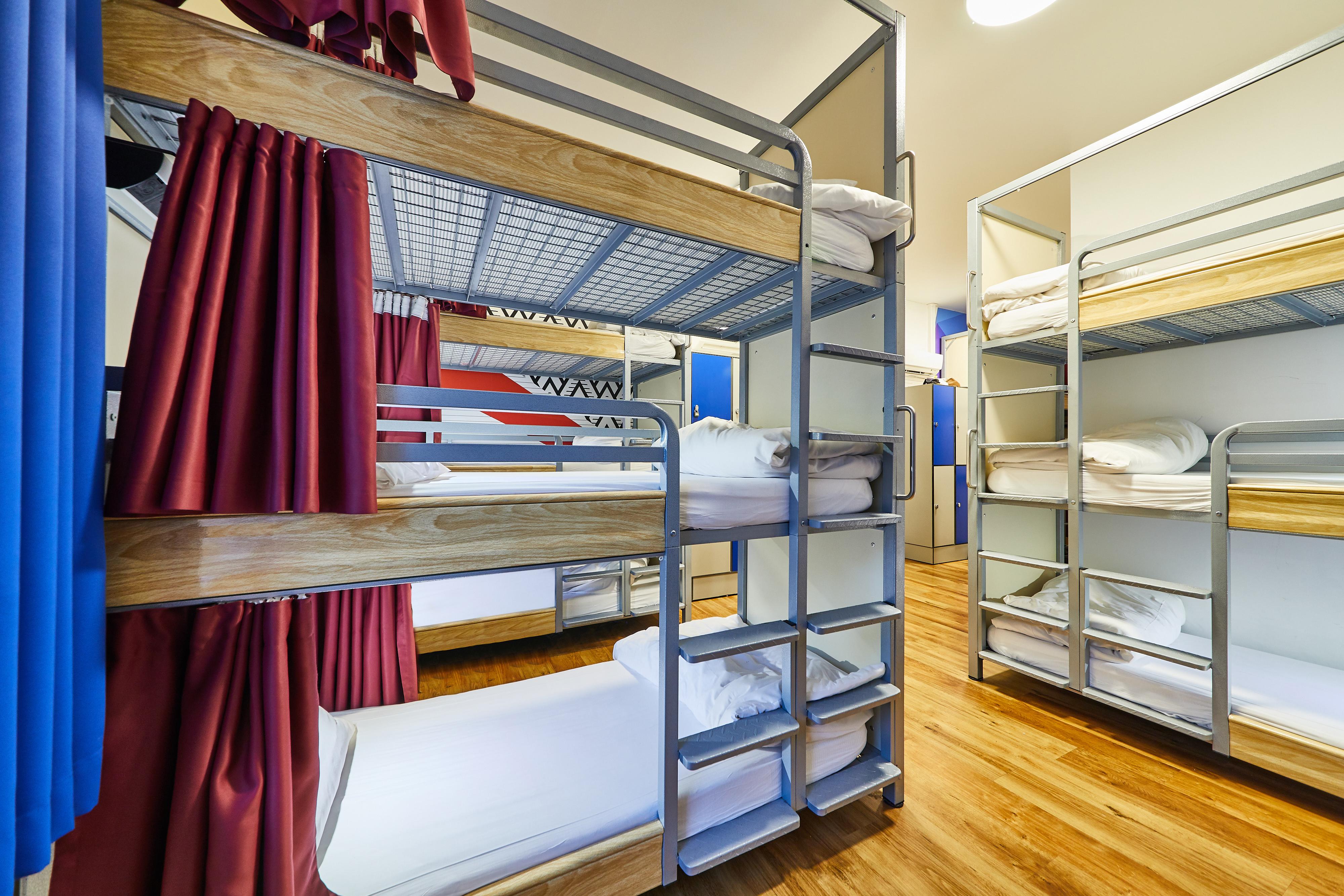 St Christopher's Village - Bridge Hostal *