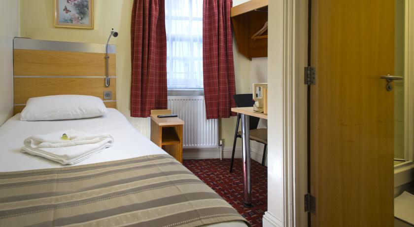 St George's Victoria 3* Londen