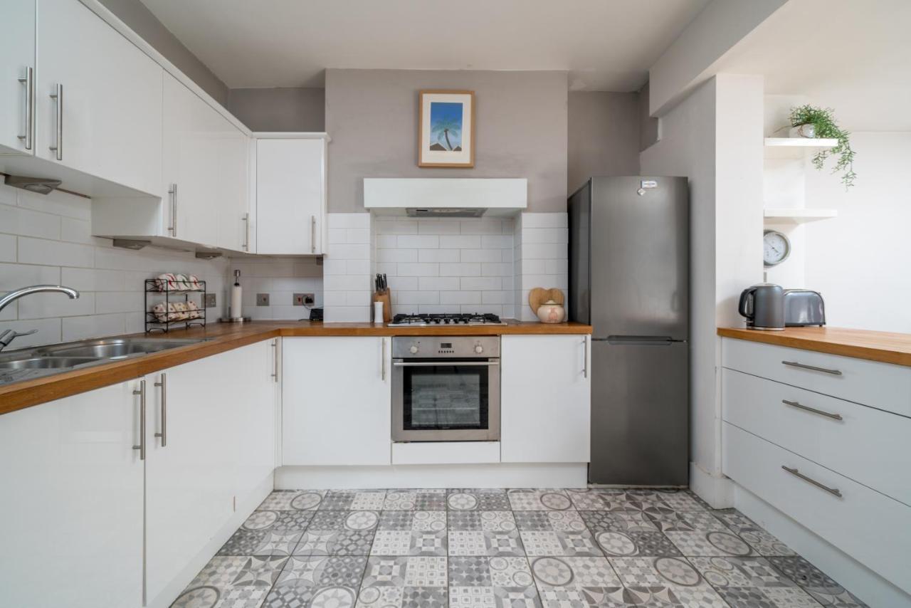 Gorgeous Flat With Garden In Battersea * Londen