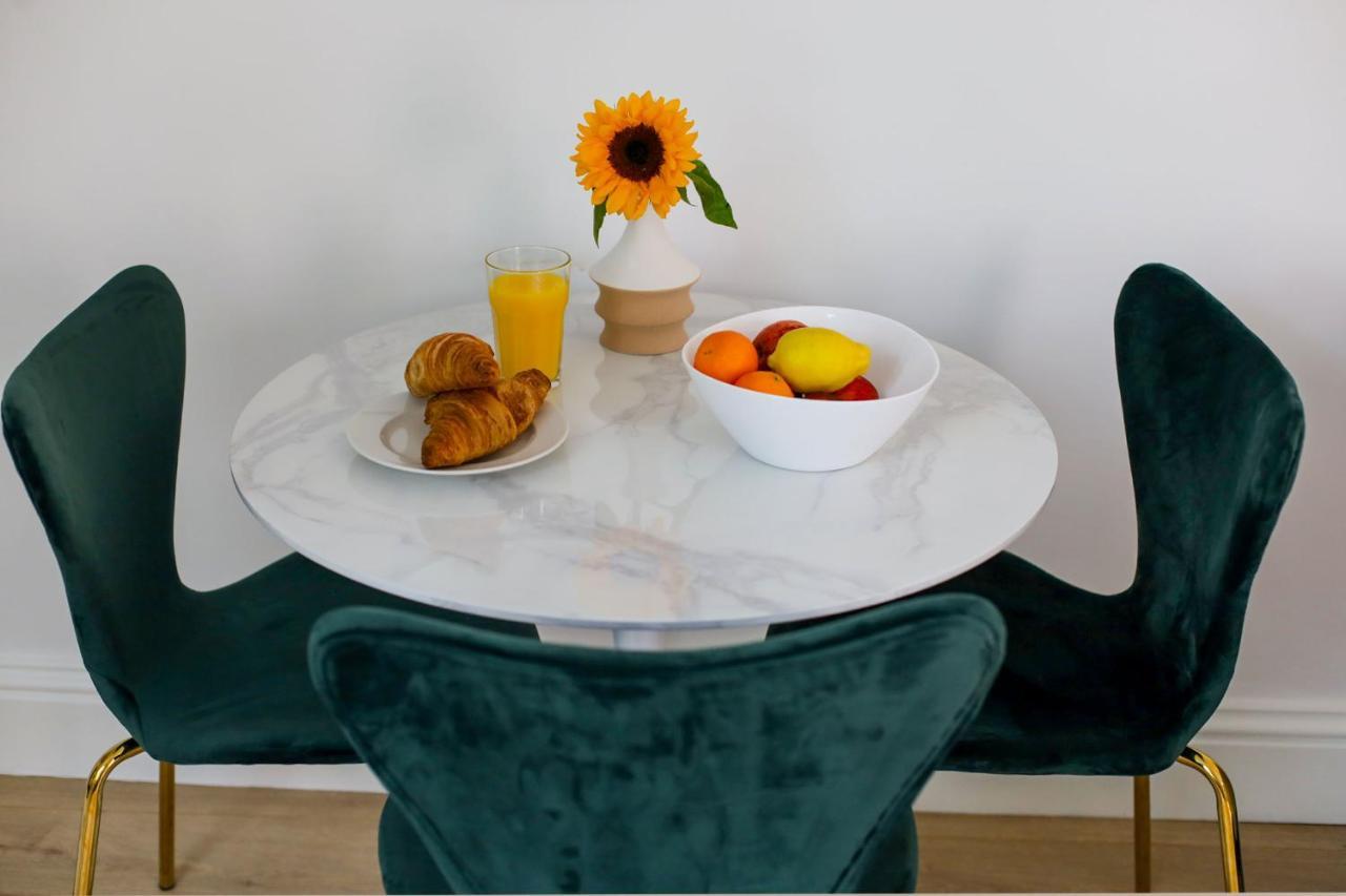 Stylish One Bedroom In Greater Apartment *