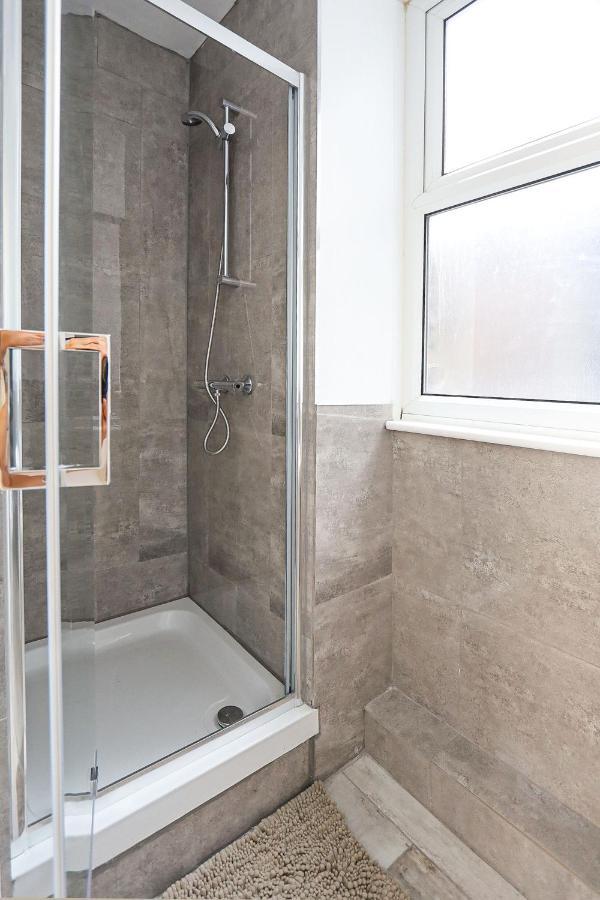 Apartment Stylish One Bedroom In Greater *