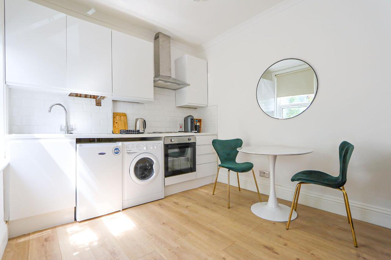 Apartment Stylish One Bedroom In Greater
