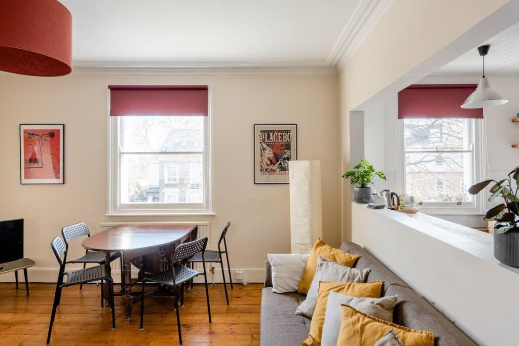 Beautiful Two-floor Flat Near Tube Station Londres
